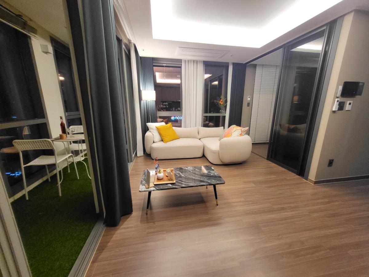 Elbon The Stay Haeundae Beach Ocean View Busan Exterior photo