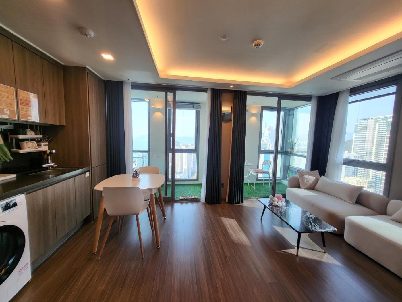 Elbon The Stay Haeundae Beach Ocean View Busan Exterior photo