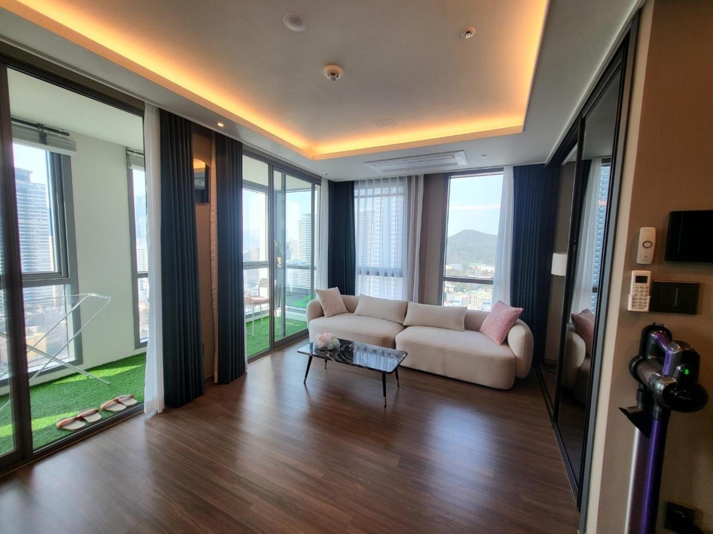 Elbon The Stay Haeundae Beach Ocean View Busan Exterior photo