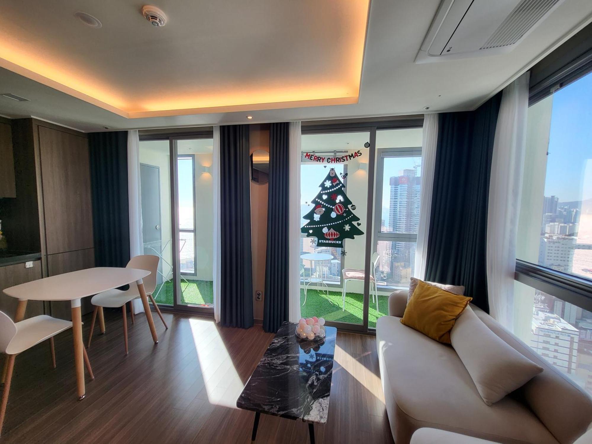 Elbon The Stay Haeundae Beach Ocean View Busan Exterior photo