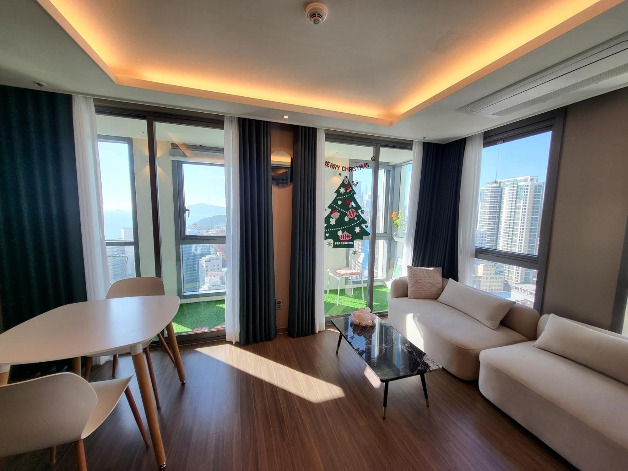 Elbon The Stay Haeundae Beach Ocean View Busan Exterior photo