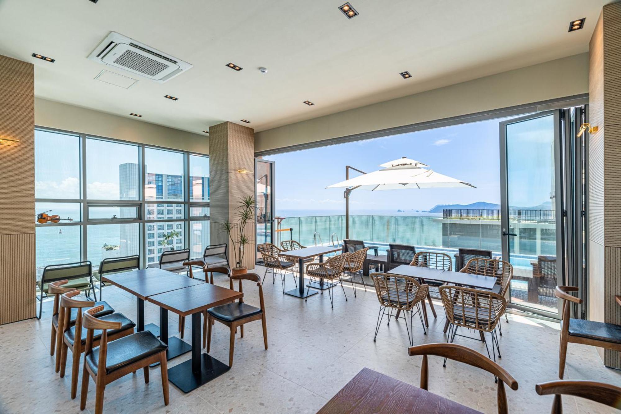 Elbon The Stay Haeundae Beach Ocean View Busan Exterior photo